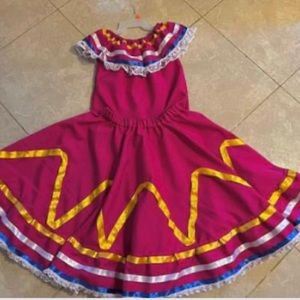 Mexican outfit for girls. New, handmade, unique styles.